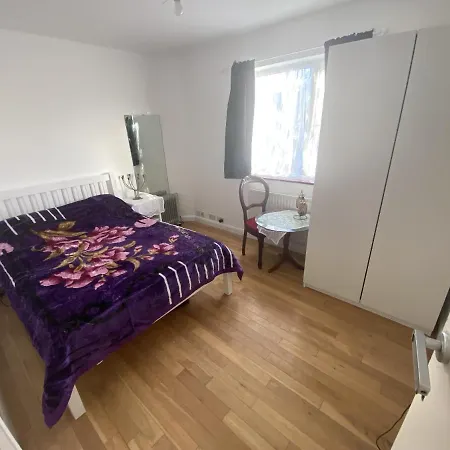 Art Double Bed Room